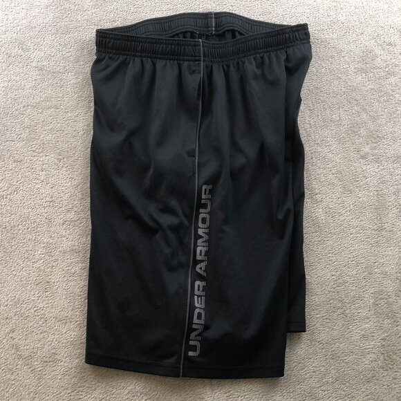 Under Armour Men's 5" Shorts Size XL Loose Fit Activewear Black - Picture 14 of 15